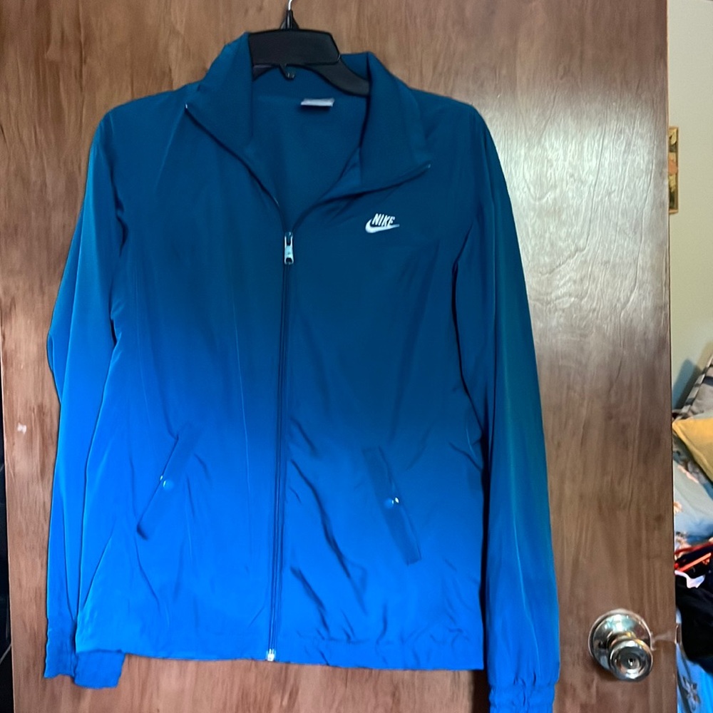 Womens Nike windbreaker
